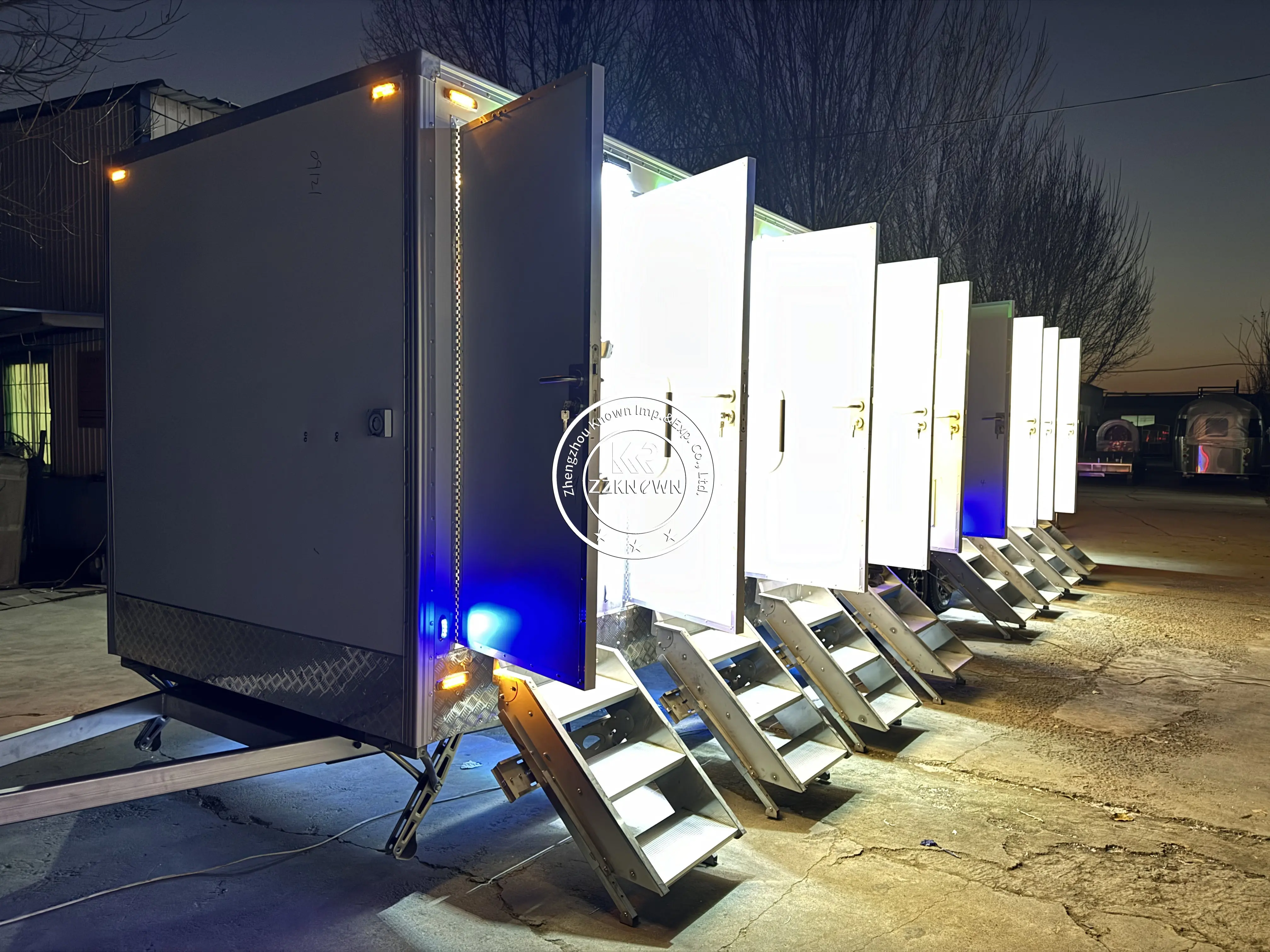 Trailer Toilet Luar Ruangan Toilet Besar Rumah Portabel Trailer Toilet Luar Ruangan Berkemah Sementara