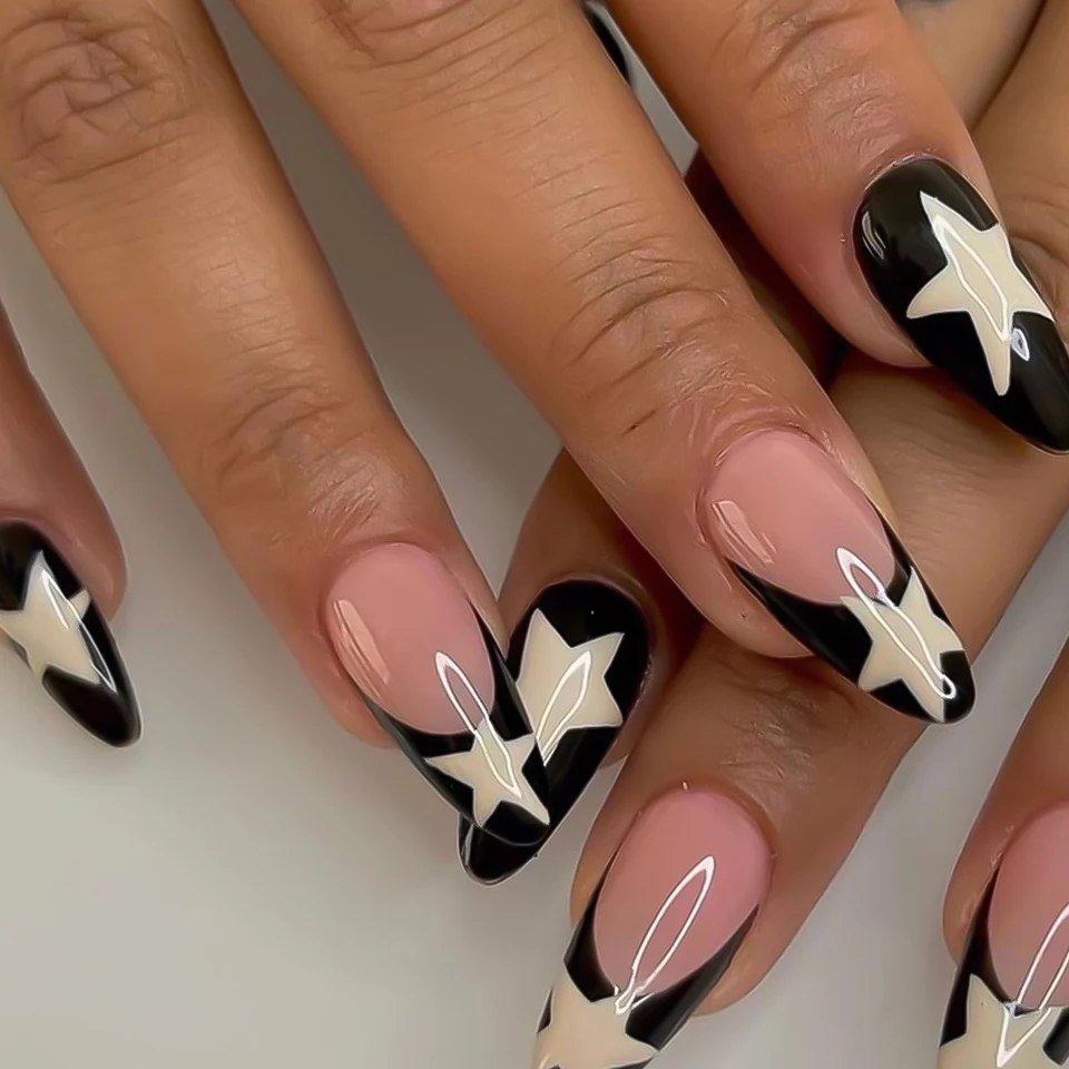 Uñas postizas Y2K estrella con degradado negro, uñas falsas medianas cuadradas con diseños de luna para mujeres y niñas, uso diario 3