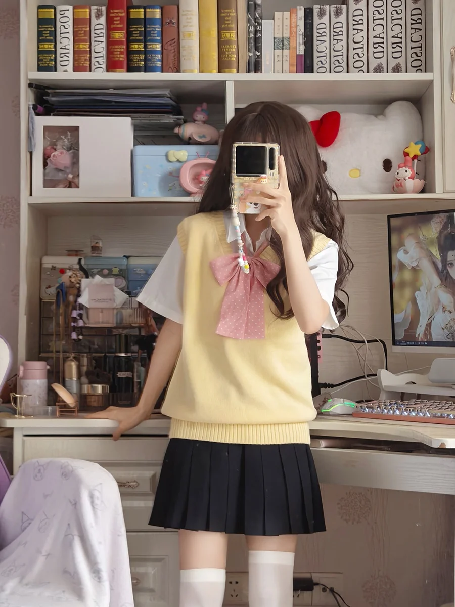 April Sakura Jk Swe… - image