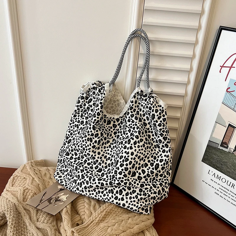 bolsa-de-ombro-de-leopardo-de-nylon-requintada-alta-beleza-feminina-2025-alta-qualidade-grande-capacidade-versatil-bolsas-femininas