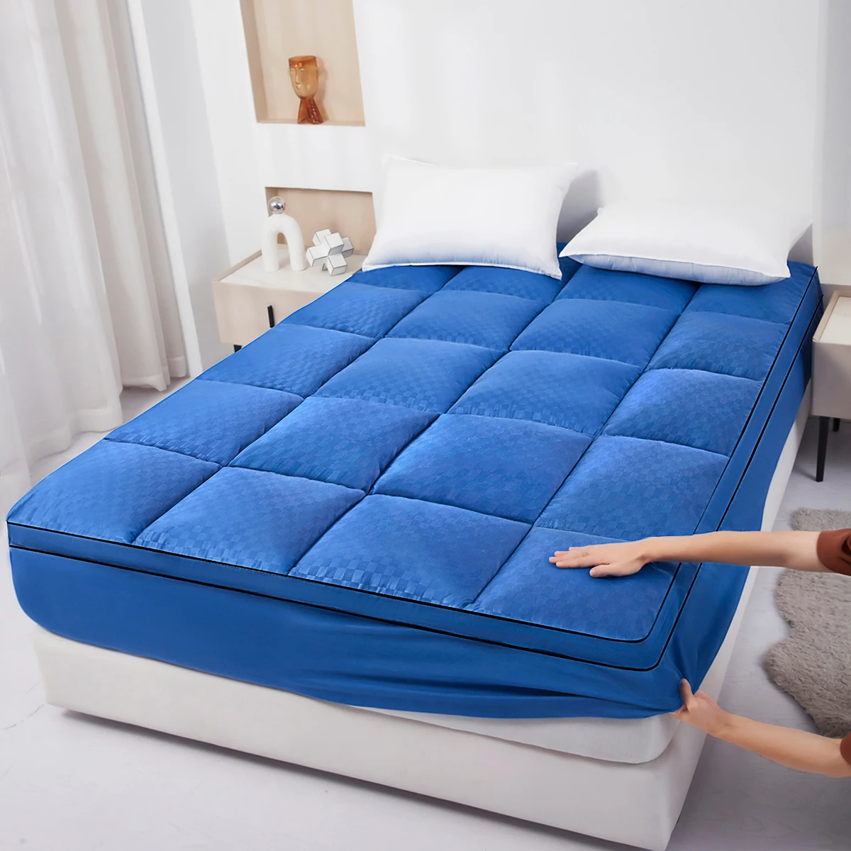 Thickened & Oversized Mattress Protector, Autumn & Winter Mattress, Elastic Mattress Cover, Machine Washable, 4 Colors Available, Enhanced Comfort & Support, Mattress Protector, Full Sizes (Queen, King), Thickened Mattress Pad, Thickened Mattress
