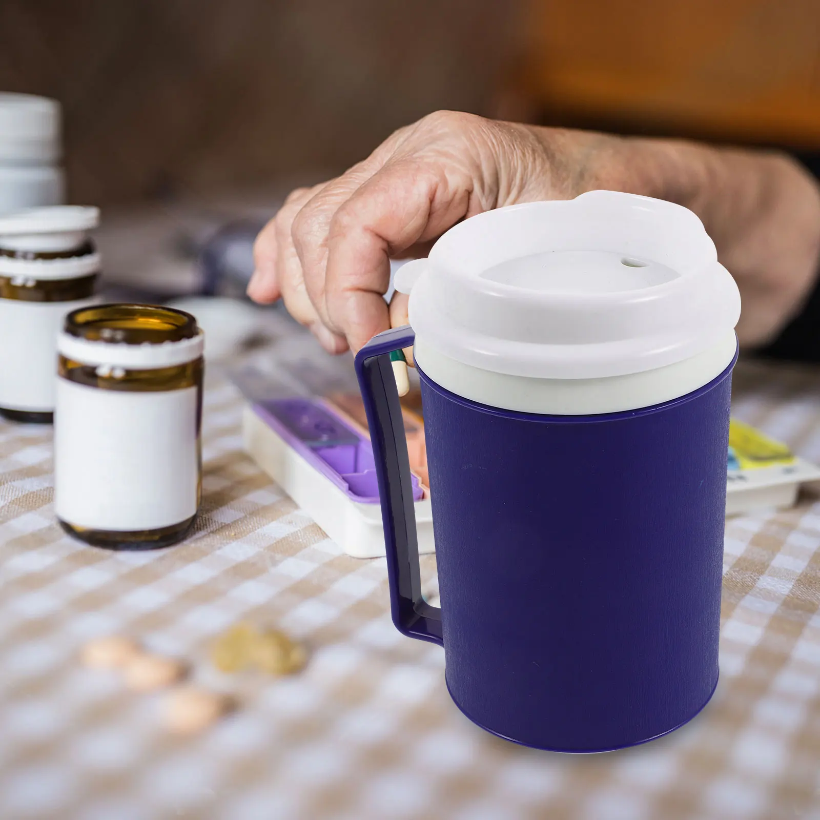 

Liquid Feeding Cup Spill Proof for Maternity Elderly Disabled Choking Safe Drinking Mug Bed Rest Care Assistive Daily Use Cup