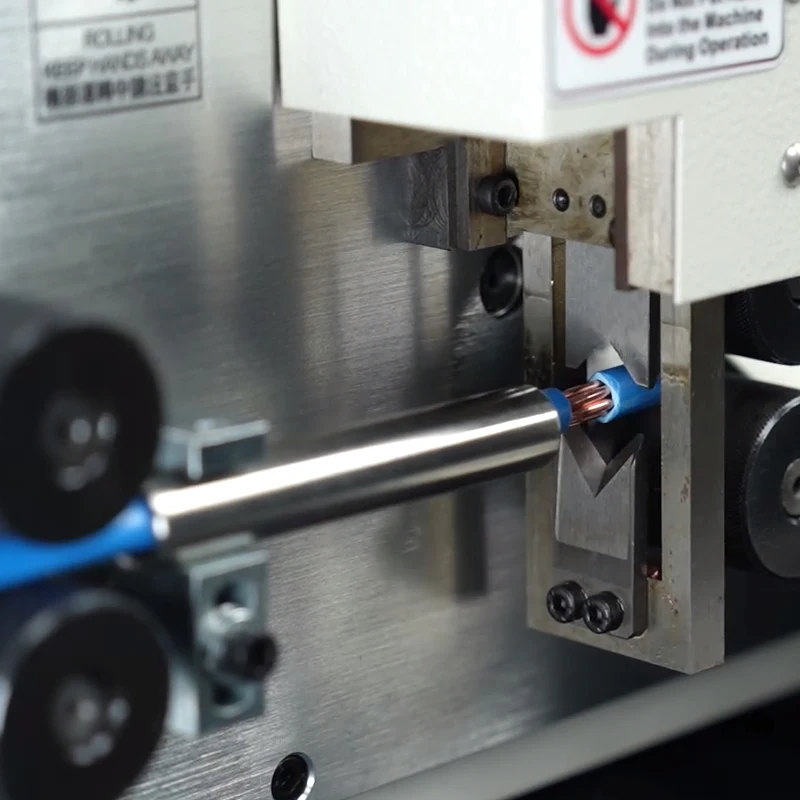 SWT-608-MAX1-4S Automatic Peeling Wire Stripper Stripping Cutting Machine 0.2 To 25mm2 500W 4 Wheels Drive Touch Screen Control