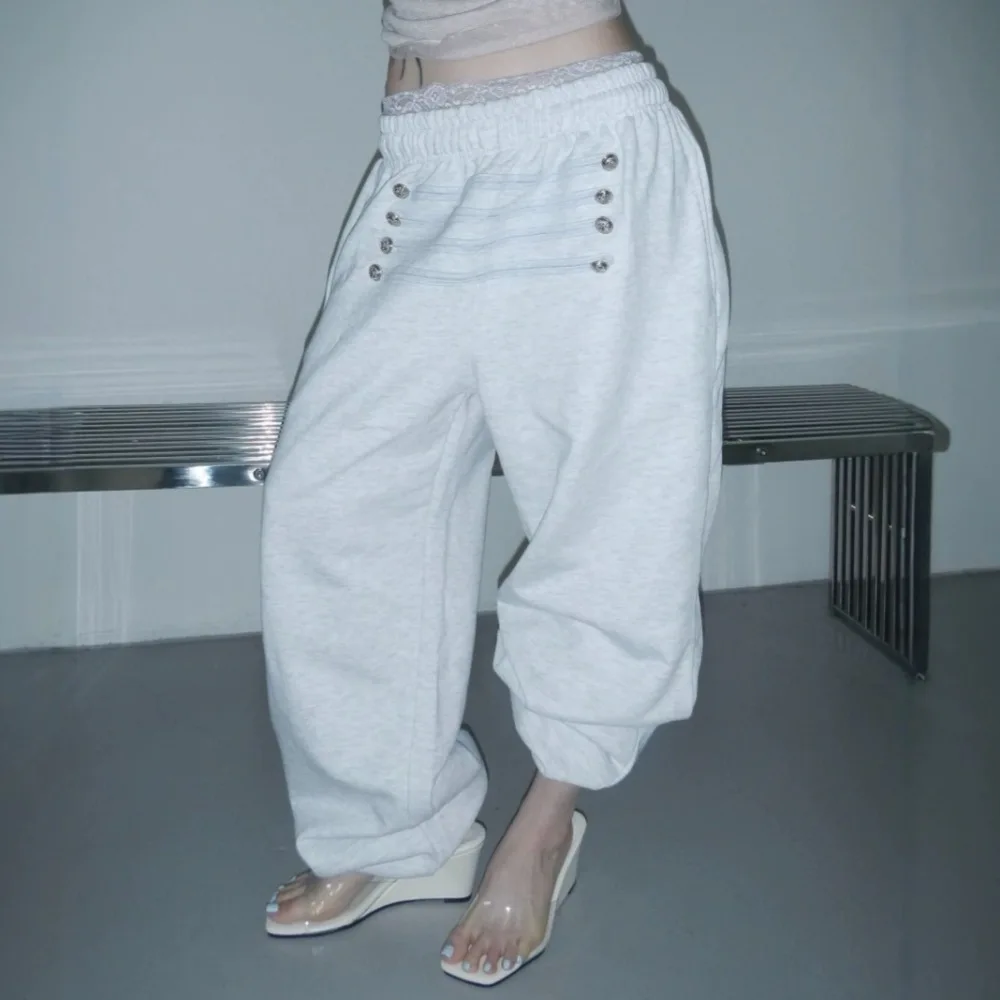 Y2K Streetwear Women Elastic Waist Sweatpants Multi Row Metal Buttons Decor Loose Fit Grey Jogger Trousers