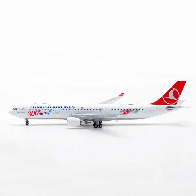 Diecast 1:400 Scale Turkish Airlines A330-300 TC-LNC Alloy Aircraft Model Collection Ornaments Display Toy Gift