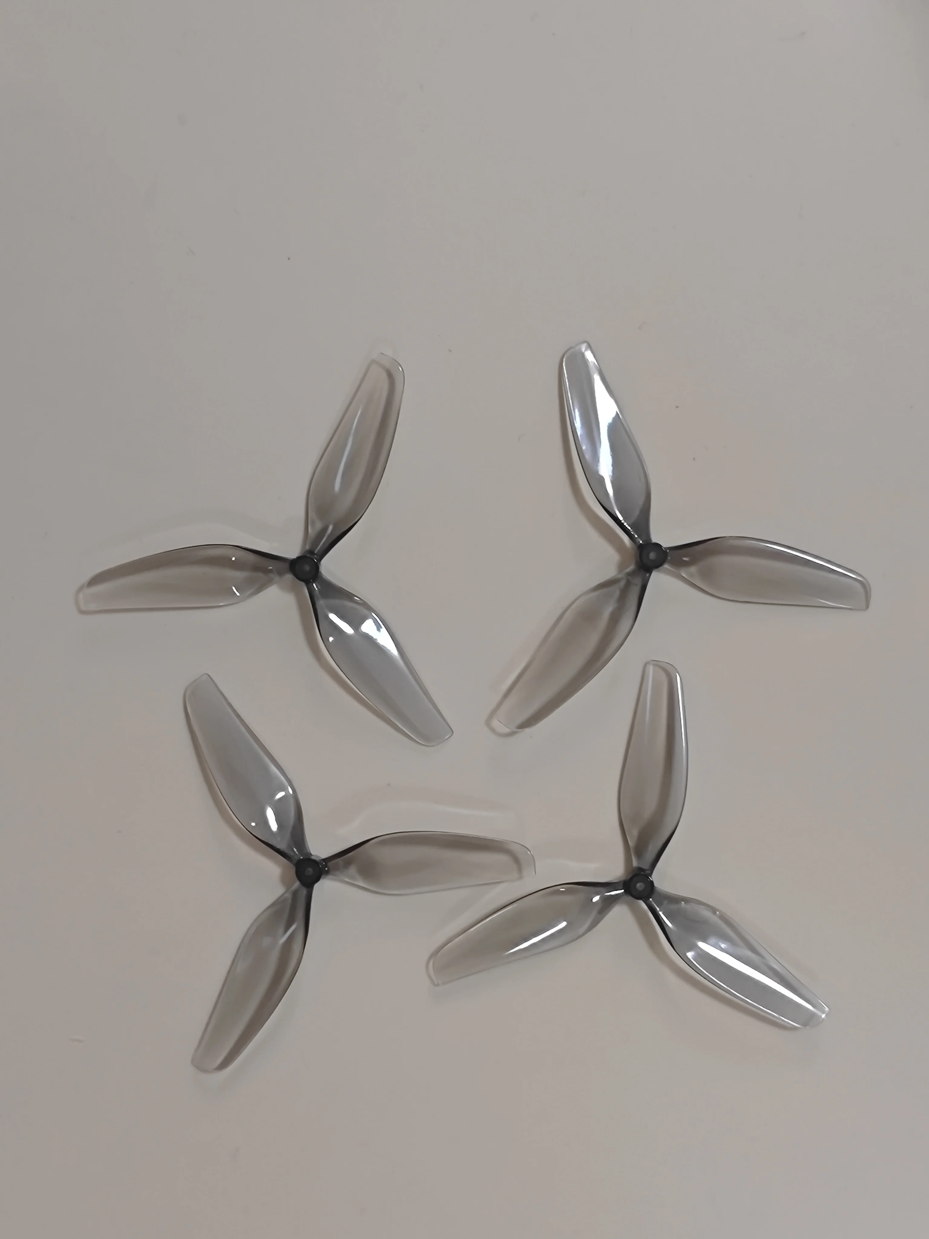 HQProp 2.5X1.1X3 2.5-calowa 3-łopatkowa śmigło CW/CCW z poliwęglanu, trzpień 1.2mm do drona RC, akcesorium do samolotu bezłopatkowego