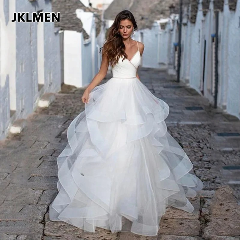 Simple Atmosphere V-neck Bridal Dresses Sling Sequins Backless Princess Dress Fluffy Skirt Custom Made