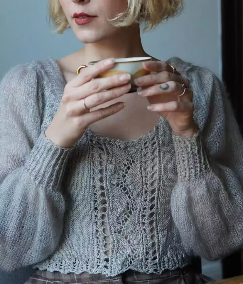 Ice silk hollow-out V-neck sunscreen cardigan for women, new summer design, casual, loose, versatile, knitted long-sleeved top