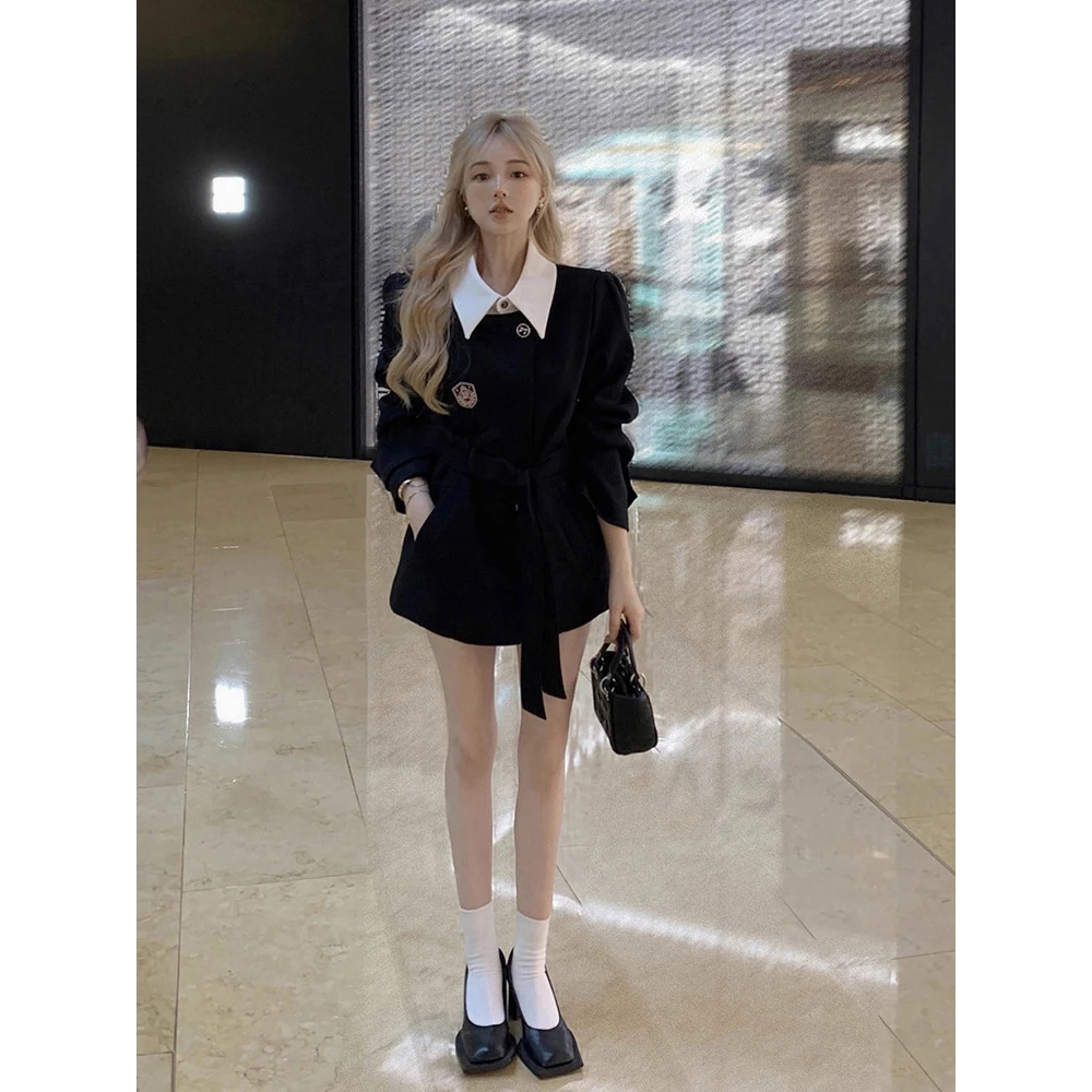 Spring 2026 Black Waist-Cinching Women's  Jacket Luxury Sensation Small Fragrance Style Three-Quarter Sleeve Top