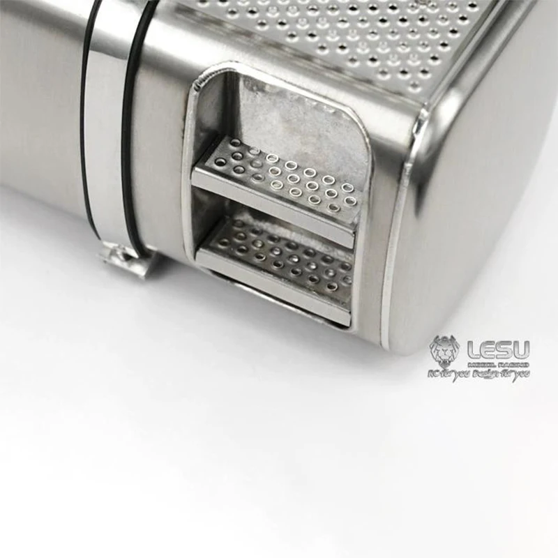 Fuel tank urea tank 1/14 LESU truck simulation with pedal set G-6140 tractor model accessories remote control