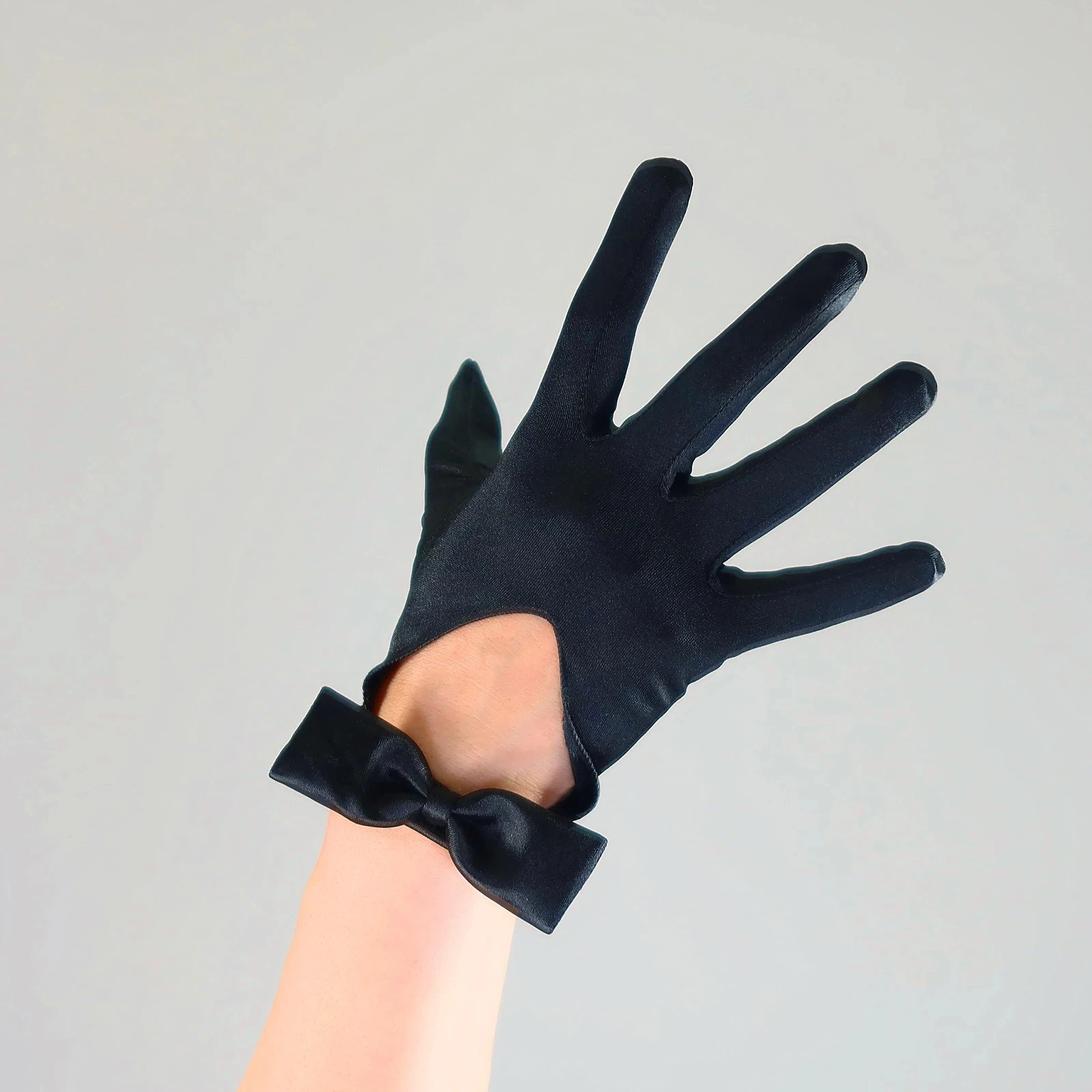 Black Satin BOW GLOVES Evening TECH Short Wrist Stretch Silk Satin Fashion Costume Night Party Dancing Wedding Glove