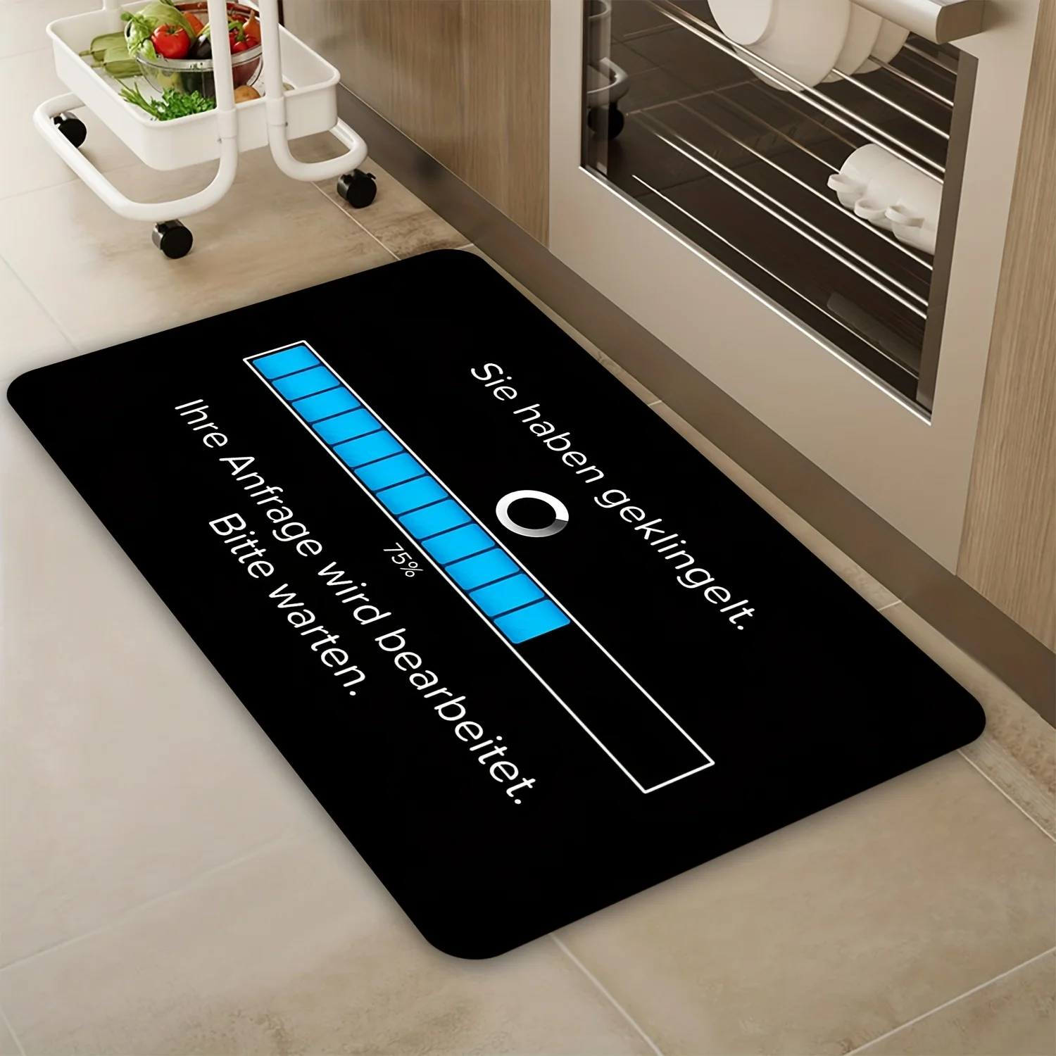 German Progress Bar Doormat – “Sie haben geklingelt. Ihre Anfrage wird bearbeitet. Bitte warten.” Blue Bar 75%, Black White