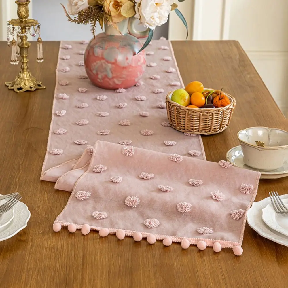 Nordic Style Lace Table Runner with 3D Pom-poms Gauze Dining Table Cloth French-style Rectangular Table Linen Restaurant