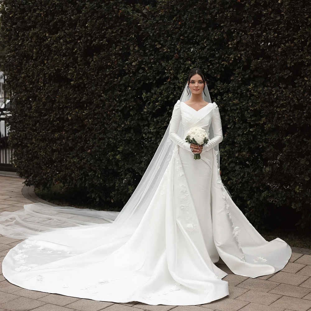 

Graceful Wedding Dresses V-Neck Long Neck Brides Dress Flowers Detachable Train Satin Bridal Gown Customized vestidos de novia