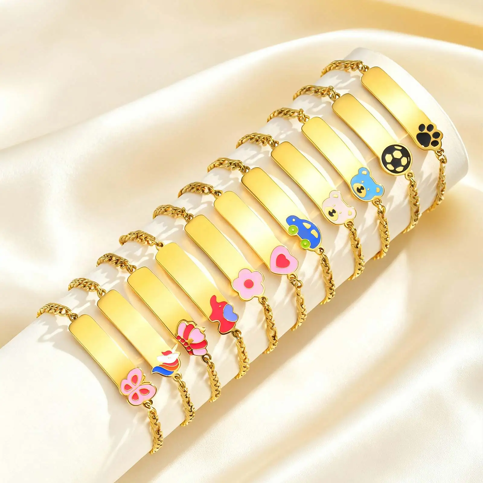 Gravieren Sie ein individuelles Namens-ID-Armband für Kinder, hypoallergenes personalisiertes Armband aus Edelstahl für Mädchen und Jungen als Geschenk – Detail 6