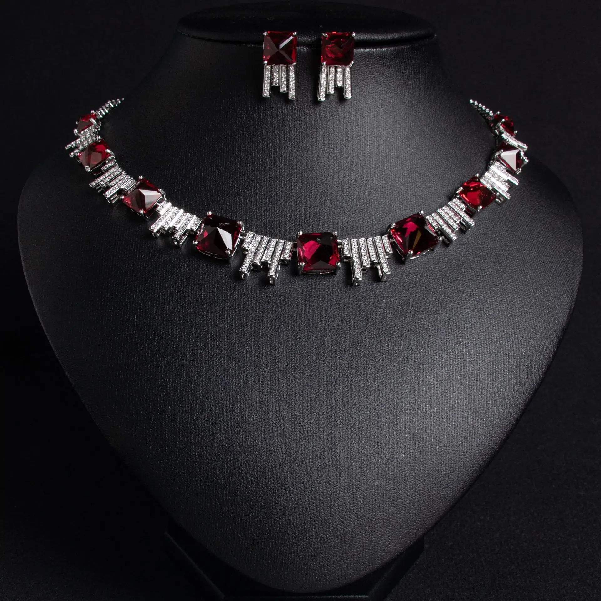 HIBRIDE Light Luxury Dazzling Red Square Daily Women's Dress Multicolour Jewellery Set Banquet Dubai Wedding Gift Festival S-806