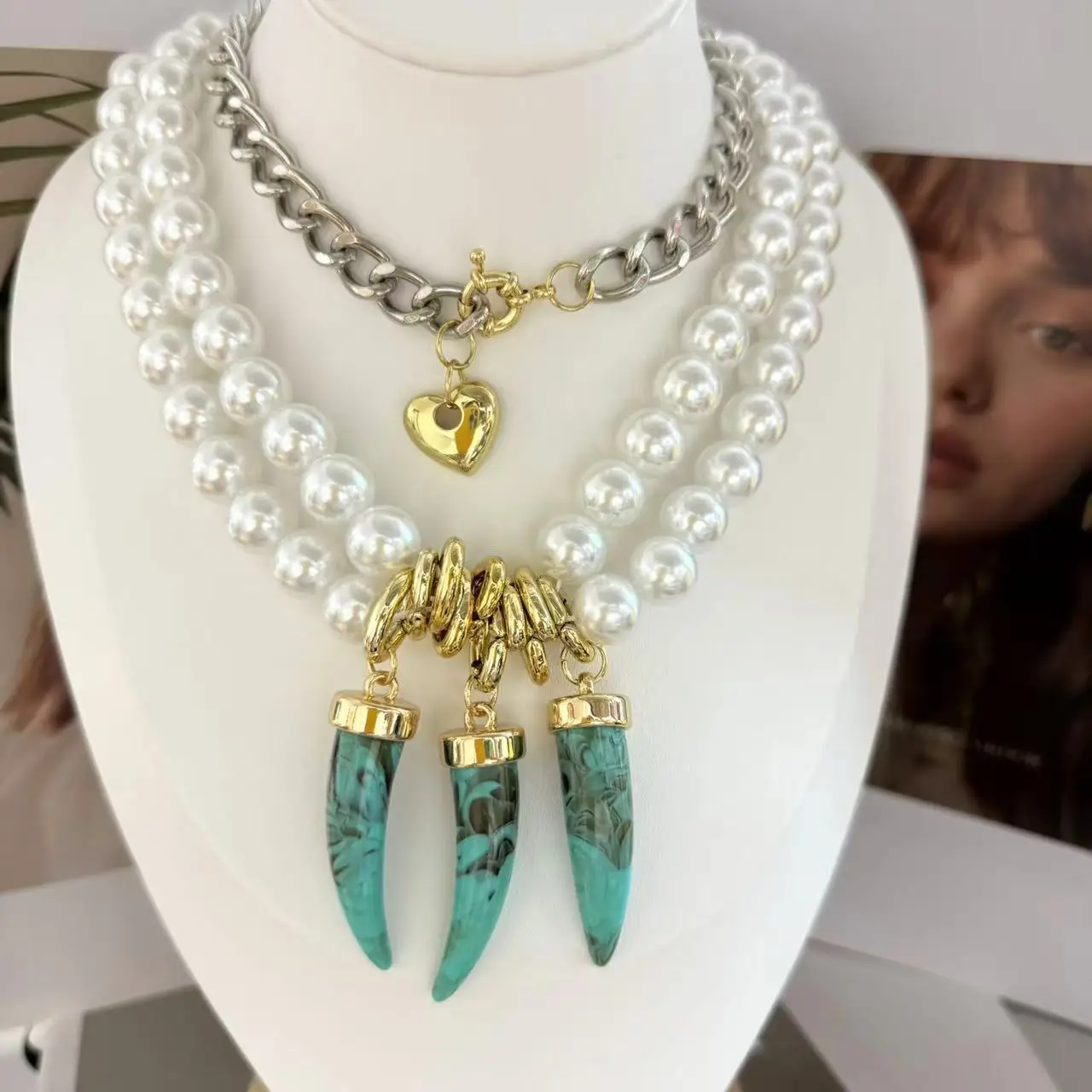 vintage-statement-multi-layer-pearl-necklace-for-women-turquoise-fang-tooth-pendant-clavicle-chain-unique-fashion-jewelry-acce