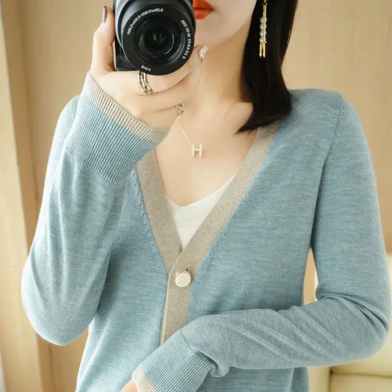 2024 Spring and Autumn New Arrivals Color Block Knitted Cardigan V-Neck Women\'s Clothing Loose Long Sleeve Sweaters Cardigan