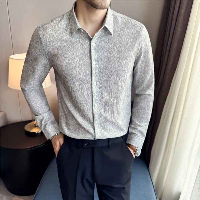 Kemeja Pria Cetak 2025 Musim Gugur Gaya Inggris Baru Fashion Kasual Kancing Tersembunyi Elastis Slim Fit Lengan Panjang Pakaian Pria