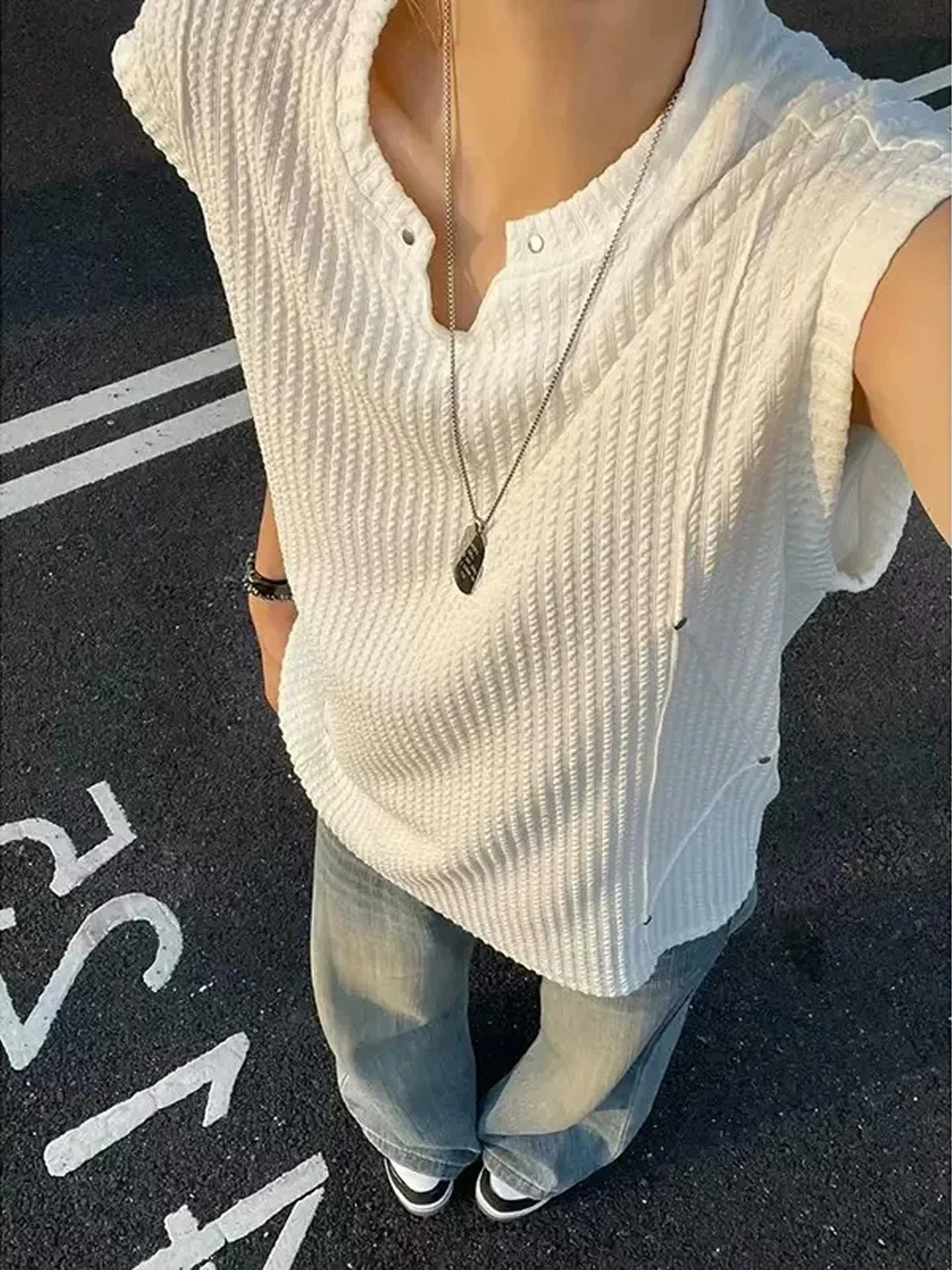 

Men's Summer V-Neck Sleeveless T-Shirt Loose Breathable Casual Versatile Shoulder Top CleanFit Texture Comfortable Daily Wear