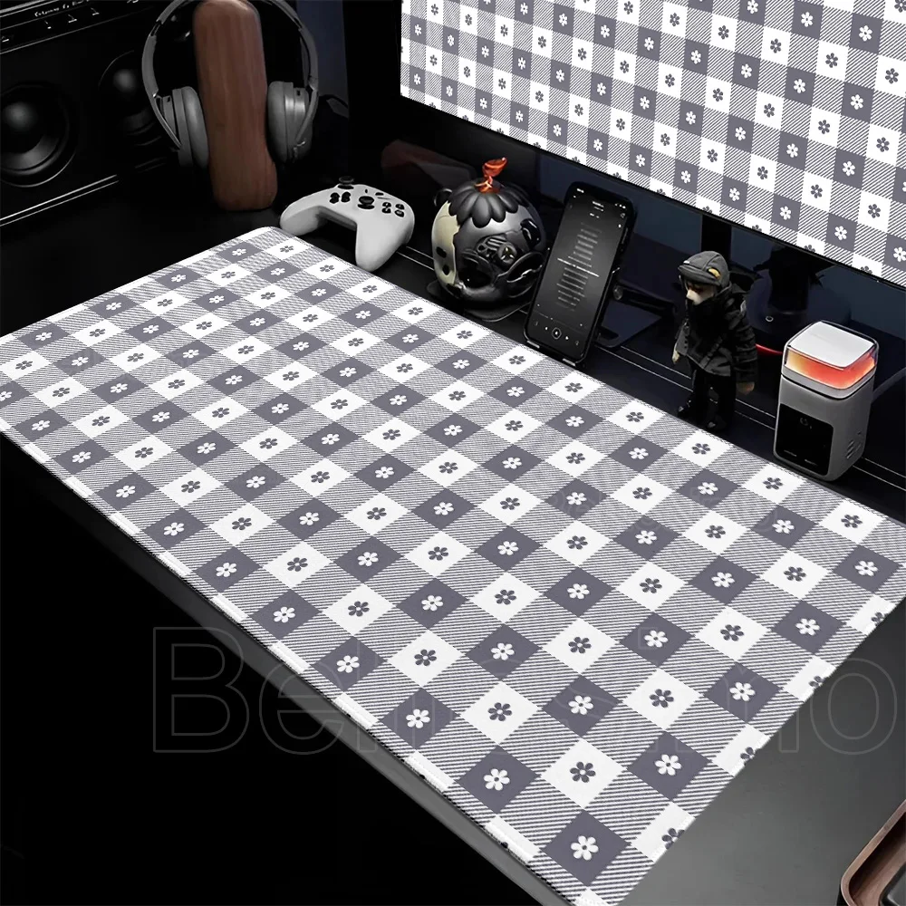 Various Colors Checkered Flower Mouse Pad Pink Black DeskMat Large Home XXL Computer Keyboard Pad PC Laptop Office Gaming Carpet