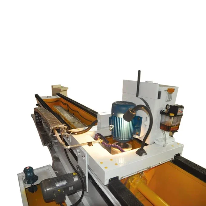 Automatic knife grinding machine for crusher knife