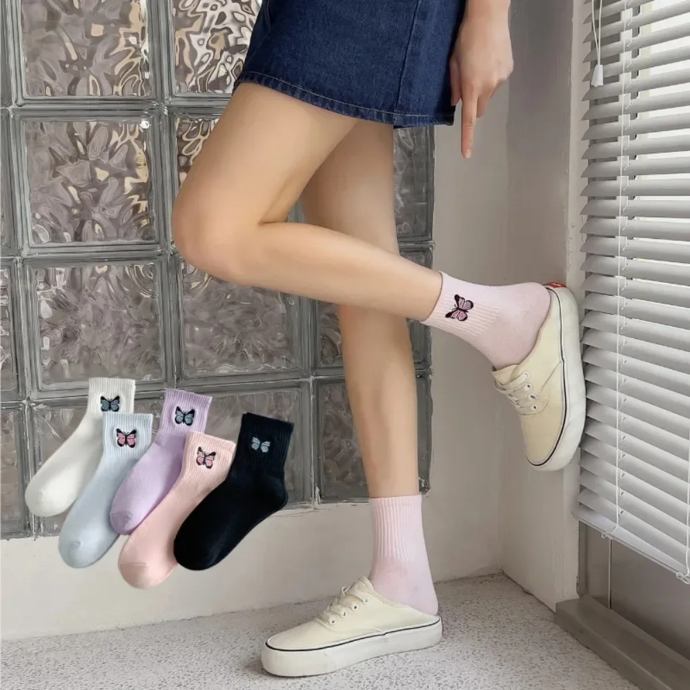 

Long Sock Women Autumn Mid Tube Butterfly Embroidery Sports Socks White Socks Cute Women's Socks Kawaii Sock Calcetines Mujer