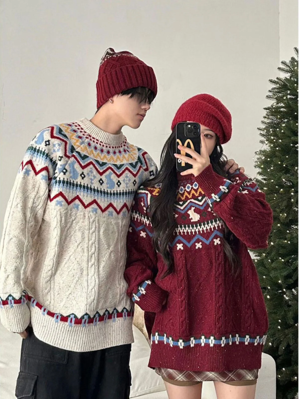 

Red Knitted Long Sve round Ne Pullover Casual Versatile Long Sve Sweater for Men And Women Suitable for New Year