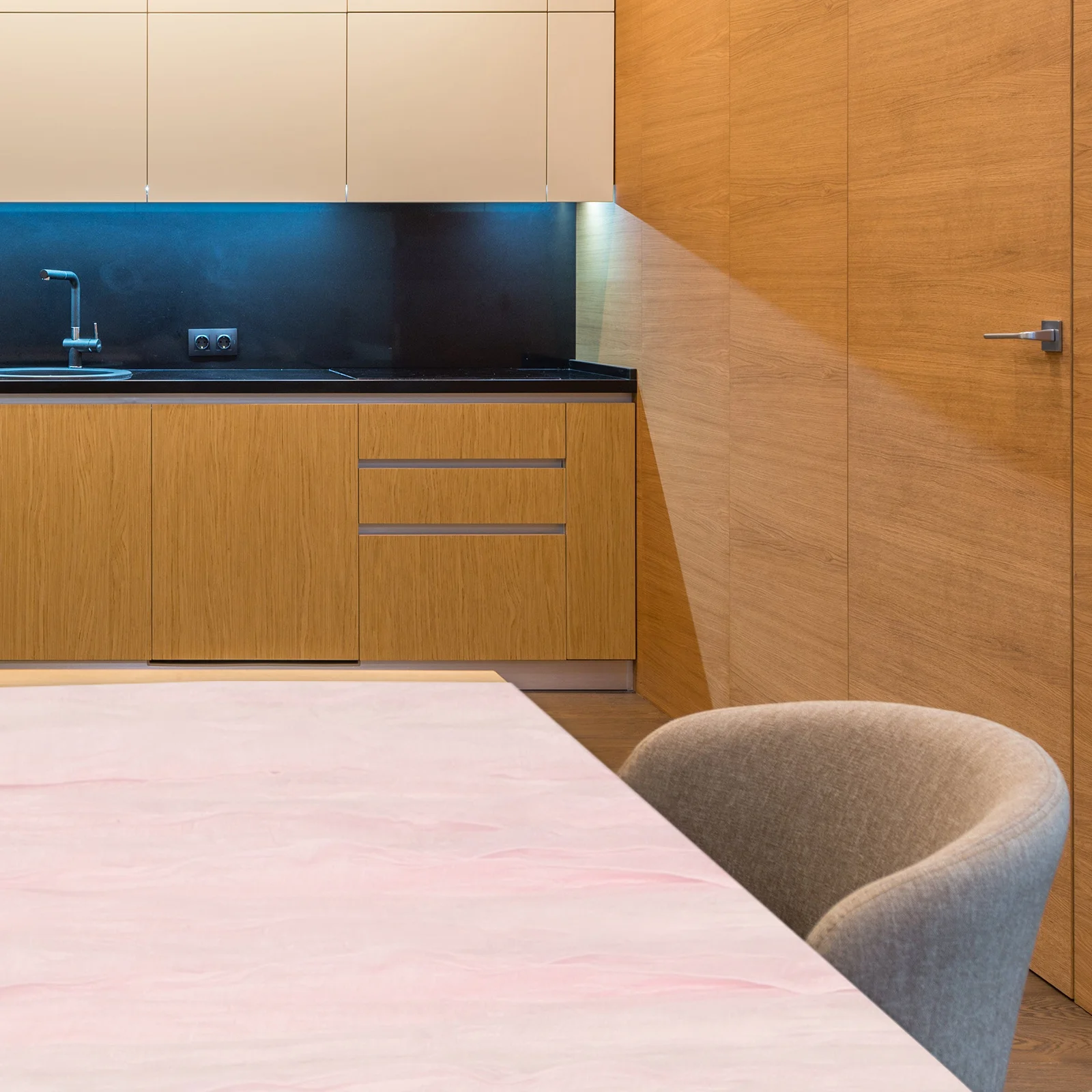 

Boho Wrinkled Table Runner Polyester Decorative Cover Dining Room Party Wedding Holiday Table Decor Farmhouse Style