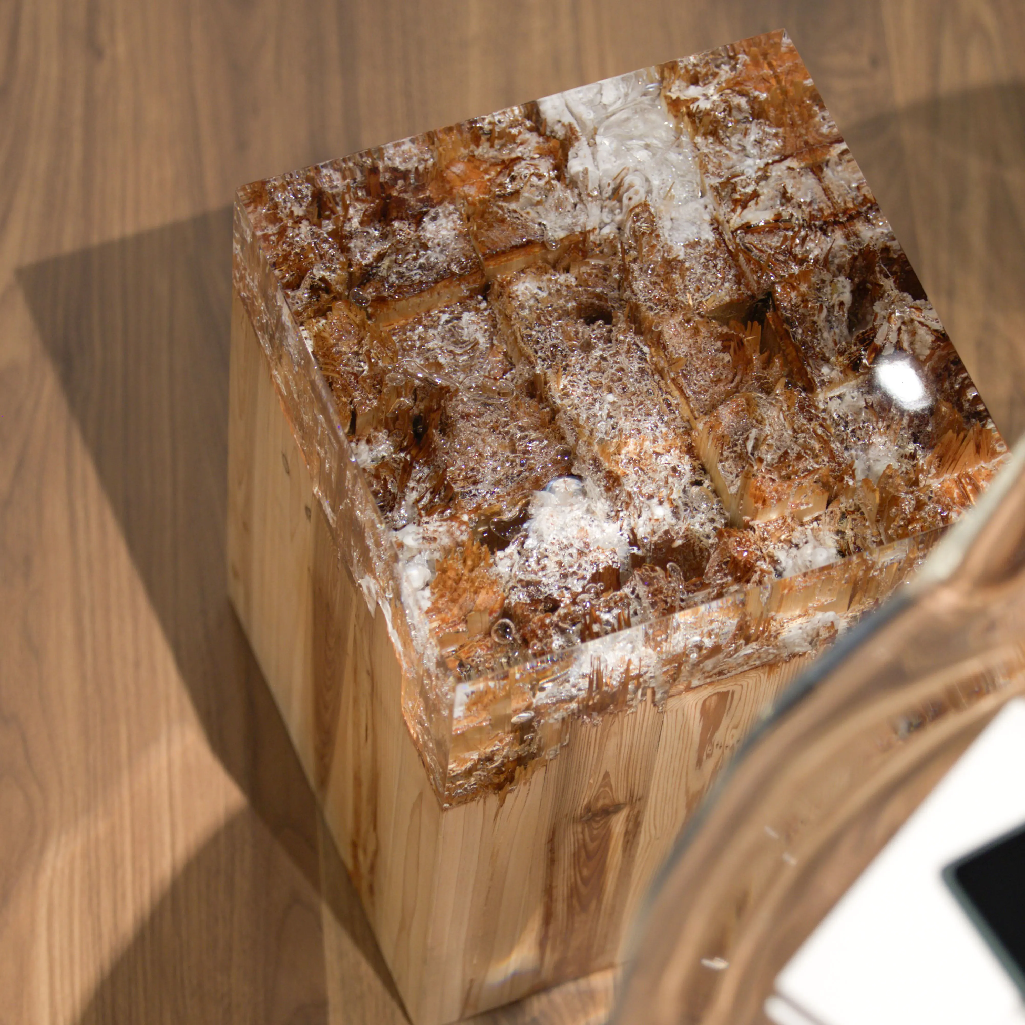 2025 Taburete de madera de diseño moderno y mesita de noche otomana, mesa auxiliar de acrílico (sin resina), muebles multifuncionales decorativos