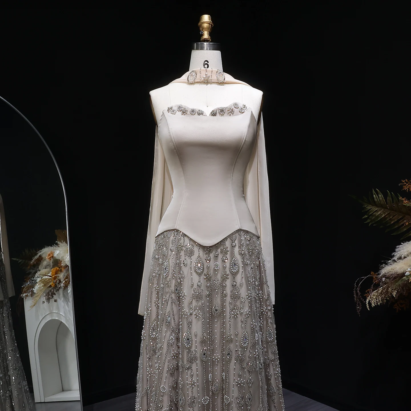 Sharon Said Arabisches Champagner-Perlen-Perlenbesetztes A-Linien-Abendkleid Schulterfrei mit Schal Damen Hochzeitsfeierkleid SS627 Maßanfertigung – Detail 14