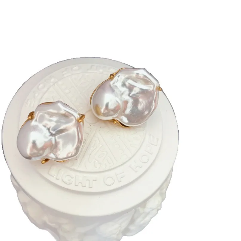 

Brass Irregular Baroque Pearl Stud Earrings, Pleated Texture Design, Elegant Fine Jewelry Gift