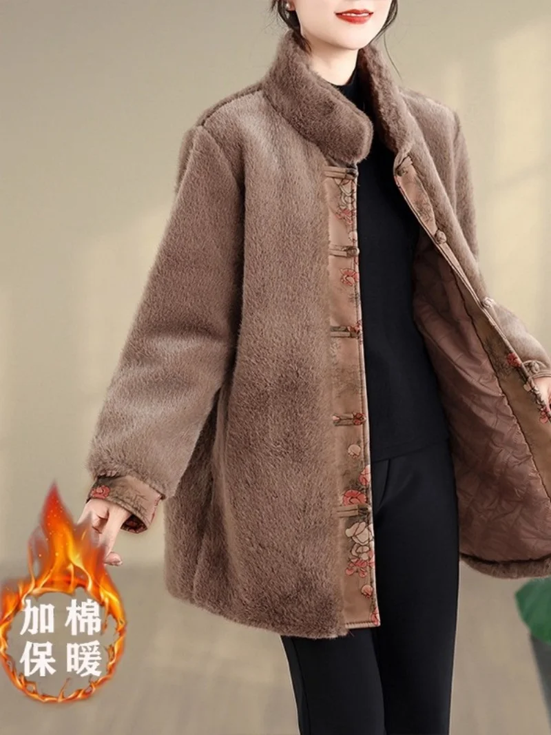منتصف العمر الأم الشتاء معطف فرو المنك امرأة 2025 نموذج جديد الدفء متوسطة طويلة النمط الصيني أفخم سترة ملابس خارجية w1145