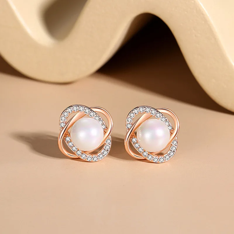 

Diamond studded four leaf clover pearl female earrings temperament and personality fashionable women birthday wedding party gift