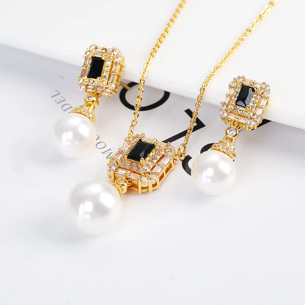 Luxury New Design Simple Irregular Pearl Classic Retro Pendant Necklace Earring Jewelry Set 18K Gold Plated Square Crystal Women