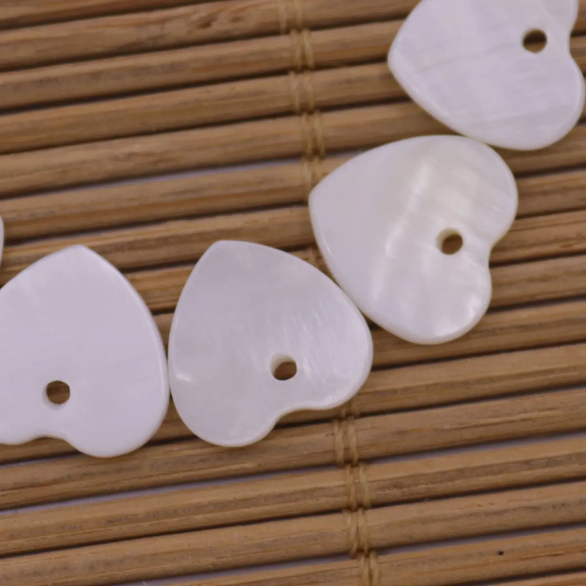 10 PCS 12mm  Heart Shape Natural White Shell Mother of Pearl Jewelry Making