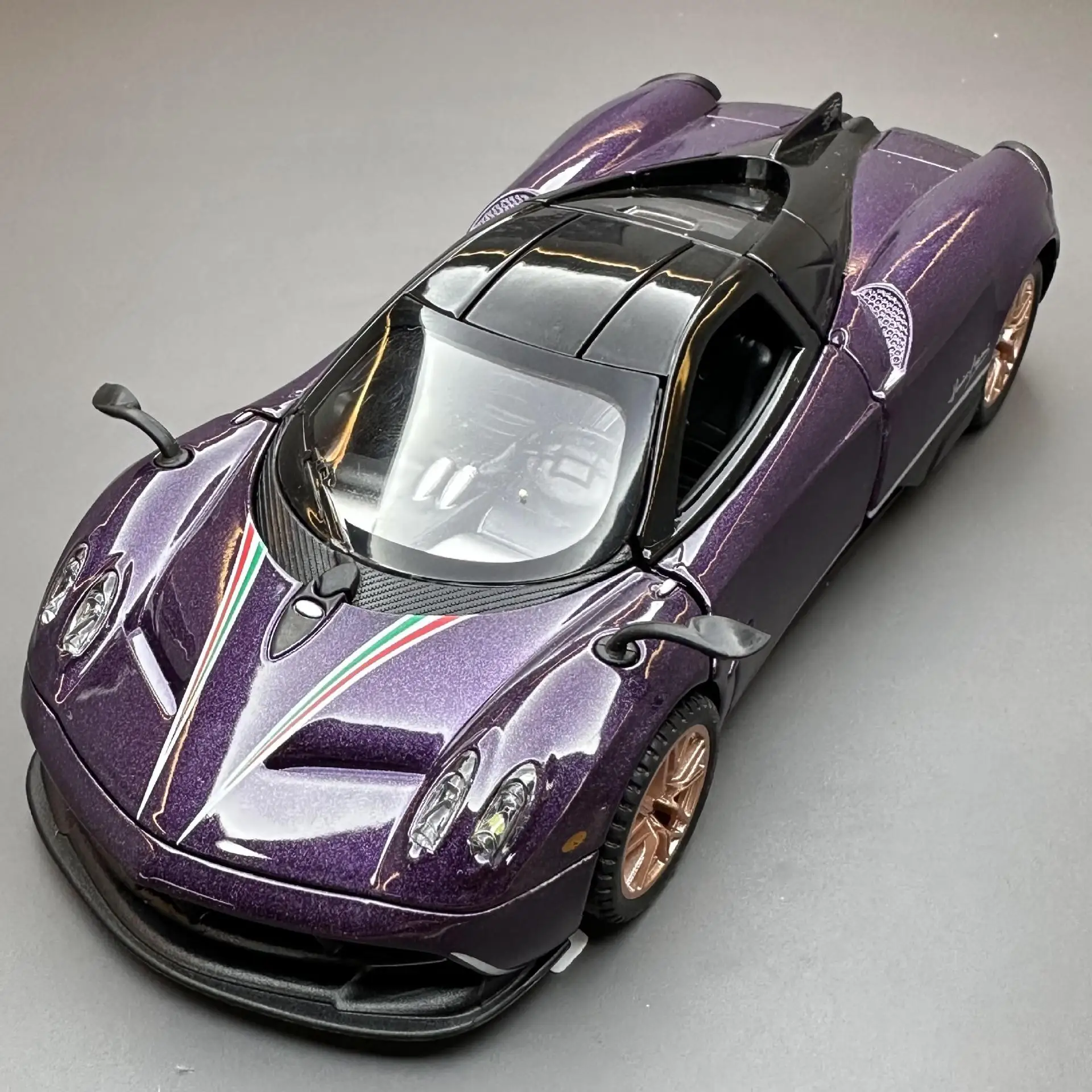 

Масштабная модель суперкара Huayra Dinastia 1:32 из сплава, литая под давлением, для декора компьютерного стола, коллекционная имитационная модель, подарки для мальчиков