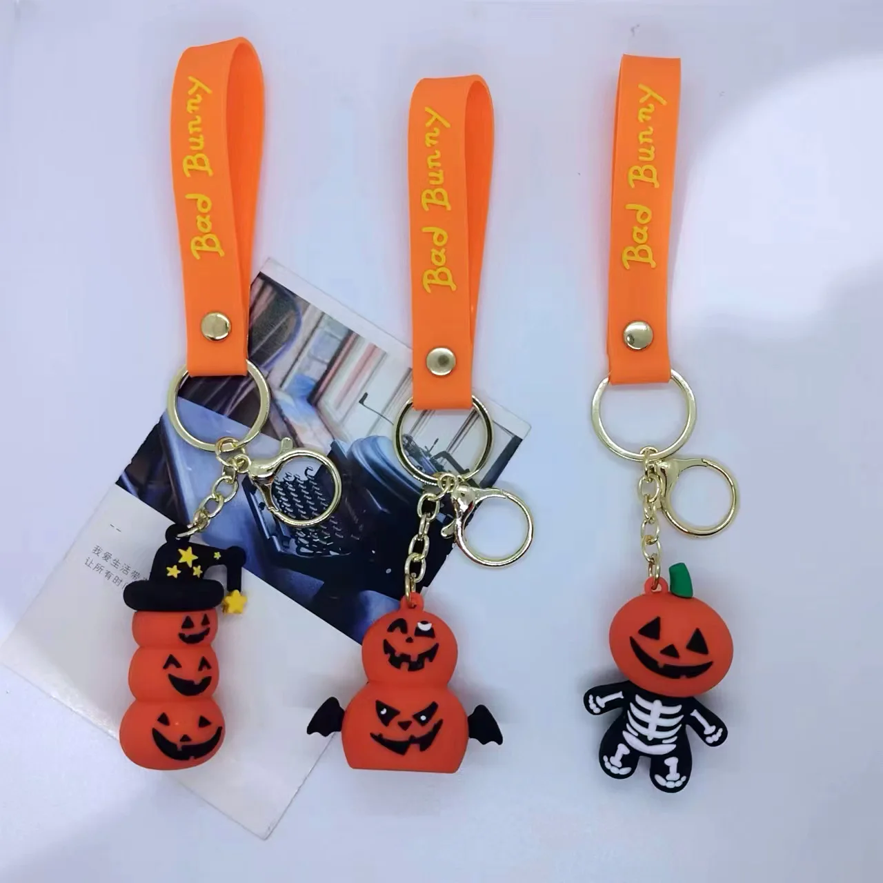 

New Halloween Pumpkin Keychain Bag Car Keychain with Gift Personalized Gifts Y2k Fashion Toys Anime Cartoon Frind Kawaii Cute