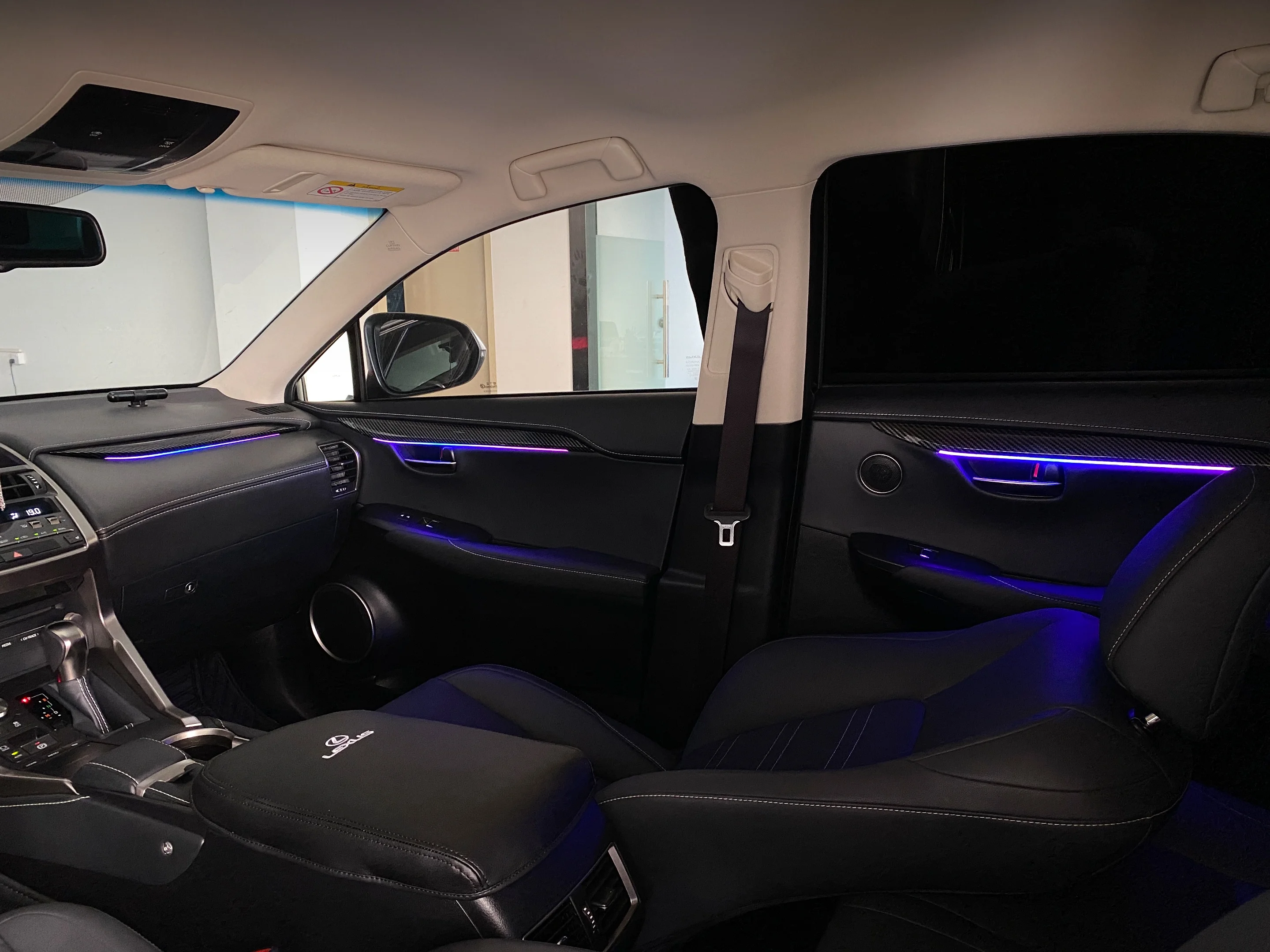 Nowy zestaw oświetlenia ambien – Led Interior Ambient Light recenzja i cena