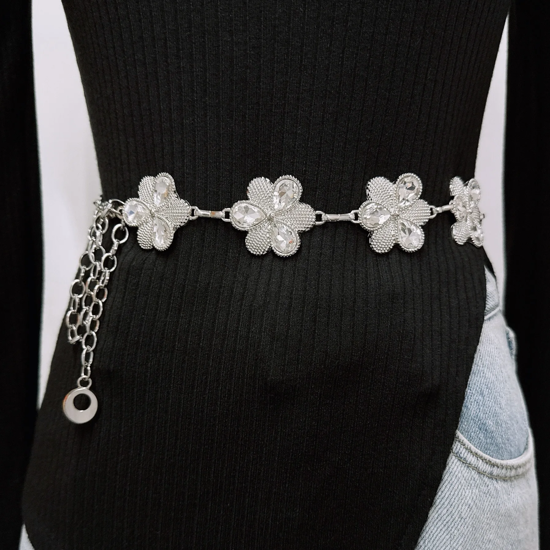 Cintura in metallo vintage elegante alla moda per donna Nuova cintura per gonna punk con motivo intagliato con catena in vita stile primavera estate