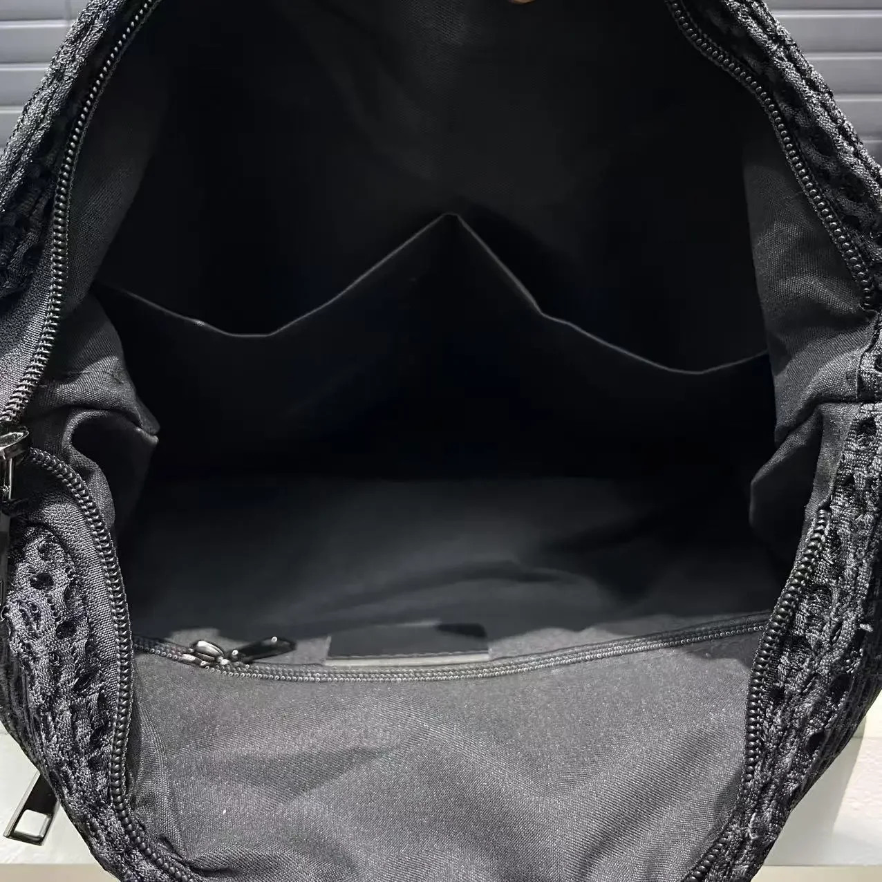 حقيبة ظهر نسائية عصرية بكتف مزدوج شبكي ذات سعة كبيرة وحقيبة يد كاجوال بكتف واحد