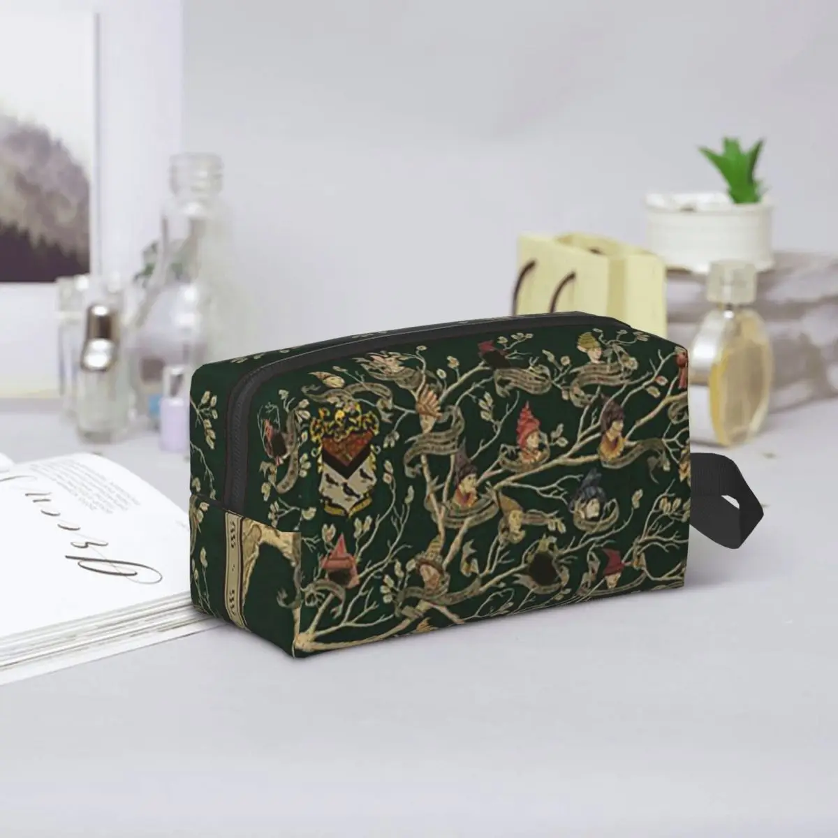 Noble House Of Black Family Tree Makeup Bag Cosmetic Organizer Storage Dopp Kit Toiletry Cosmetic Bag for Women Beauty Travel