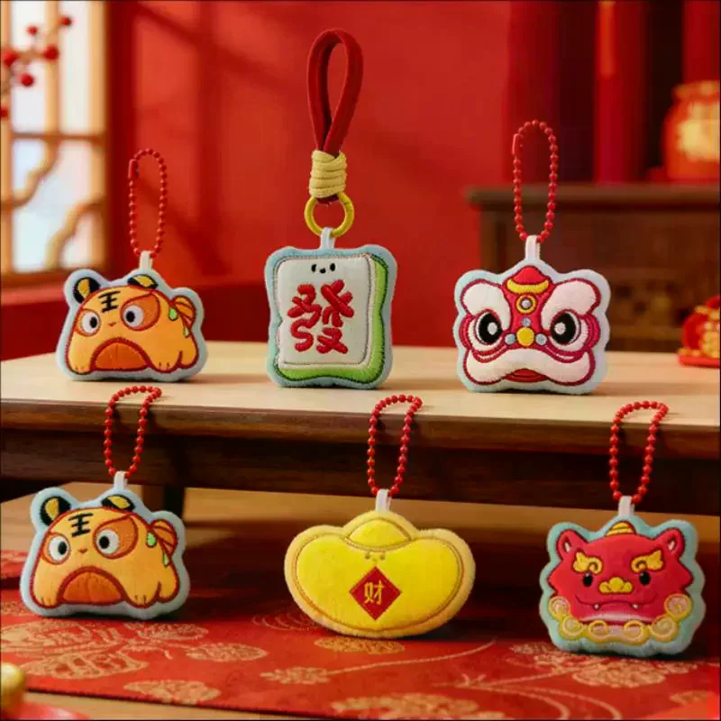 Porte-clés pendentif en peluche, mascotte de nouvel an, dessin animé mignon, poupée en peluche rouge festive, sac à dos, pendentif, bijoux, accessoires, jouet cadeau