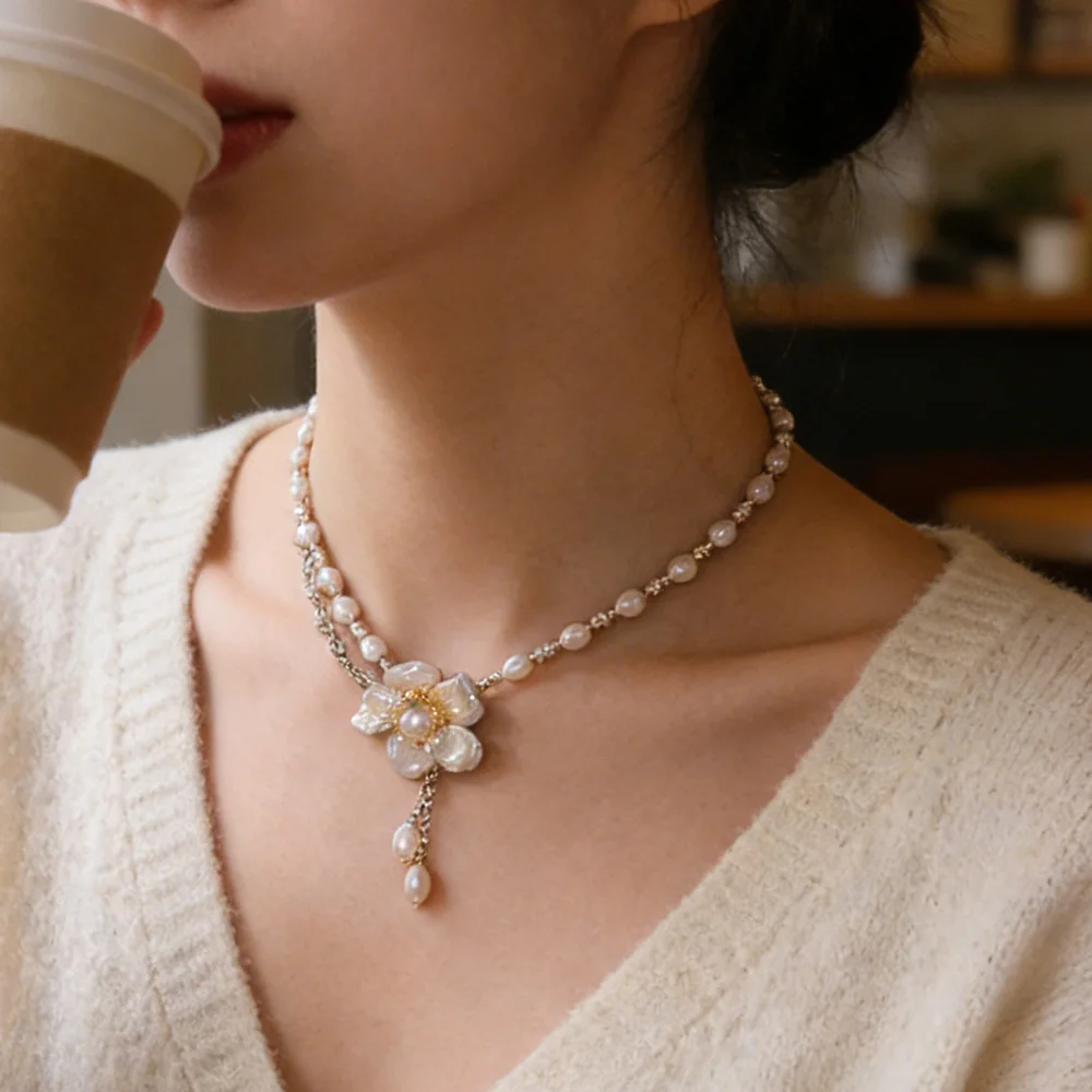 

Оригинальное ожерелье-чокер с подвеской в виде цветка из пресноводного жемчуга и стеклянных бусин для женщин, элегантное украшение-цепочка, подарок