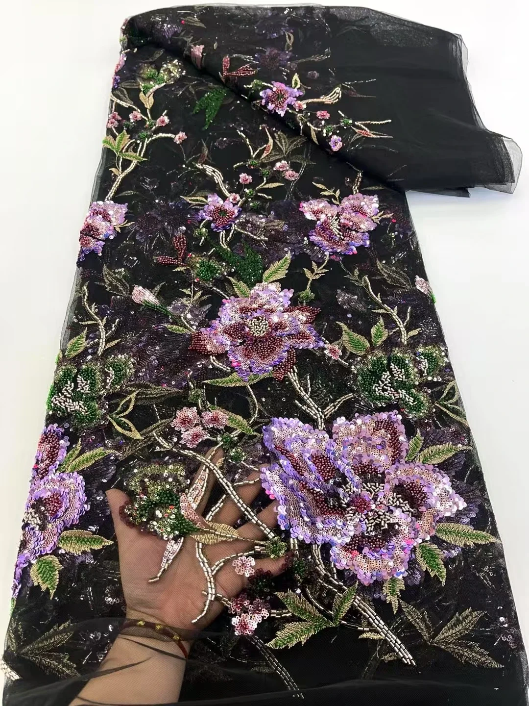 قماش دانتيل أرجواني شبكي مطرز فرنسي، قماش شبكي مطرز بالترتر الأفريقي على الموضة الأفريقية. جودة عالية 5 ياردات