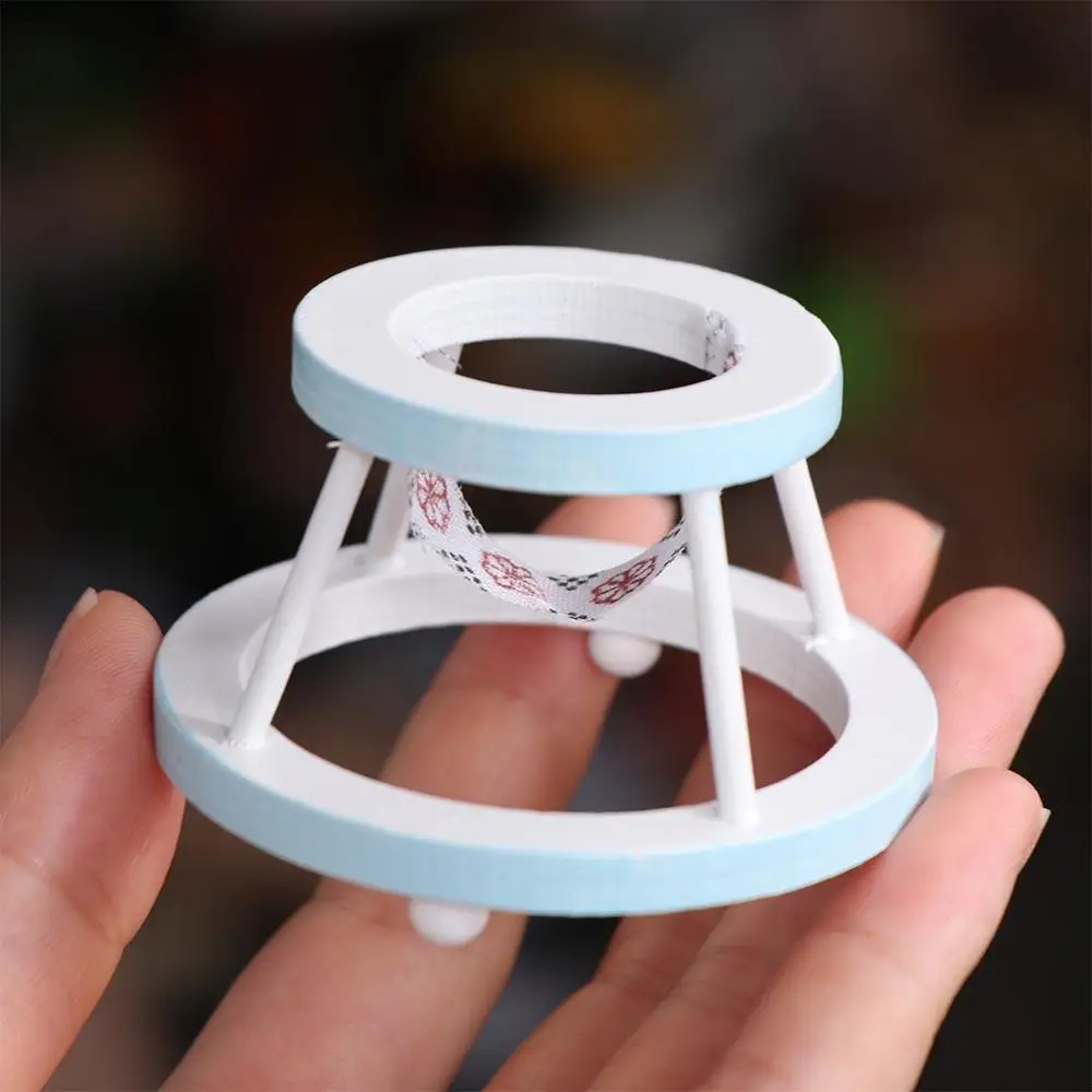 1:12 Puppenhaus Holzpferd Spielzeug Puppenhaus Simulation Simulation Esszimmerstuhl Modell Trojanisches Pferd Esszimmerstuhl Puppenhausmöbel