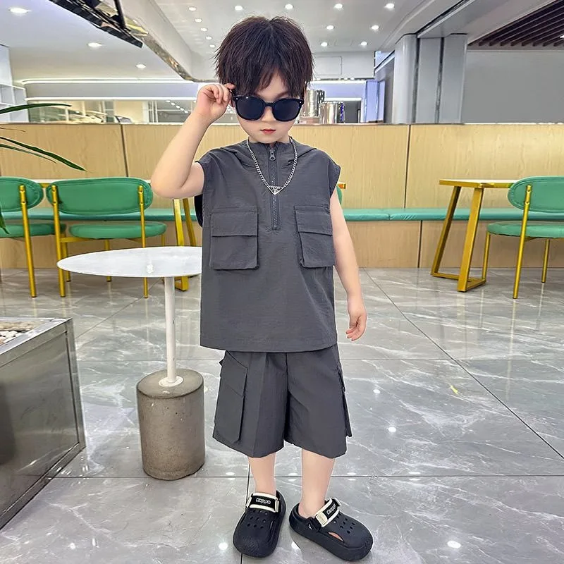2025 New Summer Boys Mid-Small Two-Piece Outfit - Stylish Hooded Short Sleeve Top & Shorts Chic Set