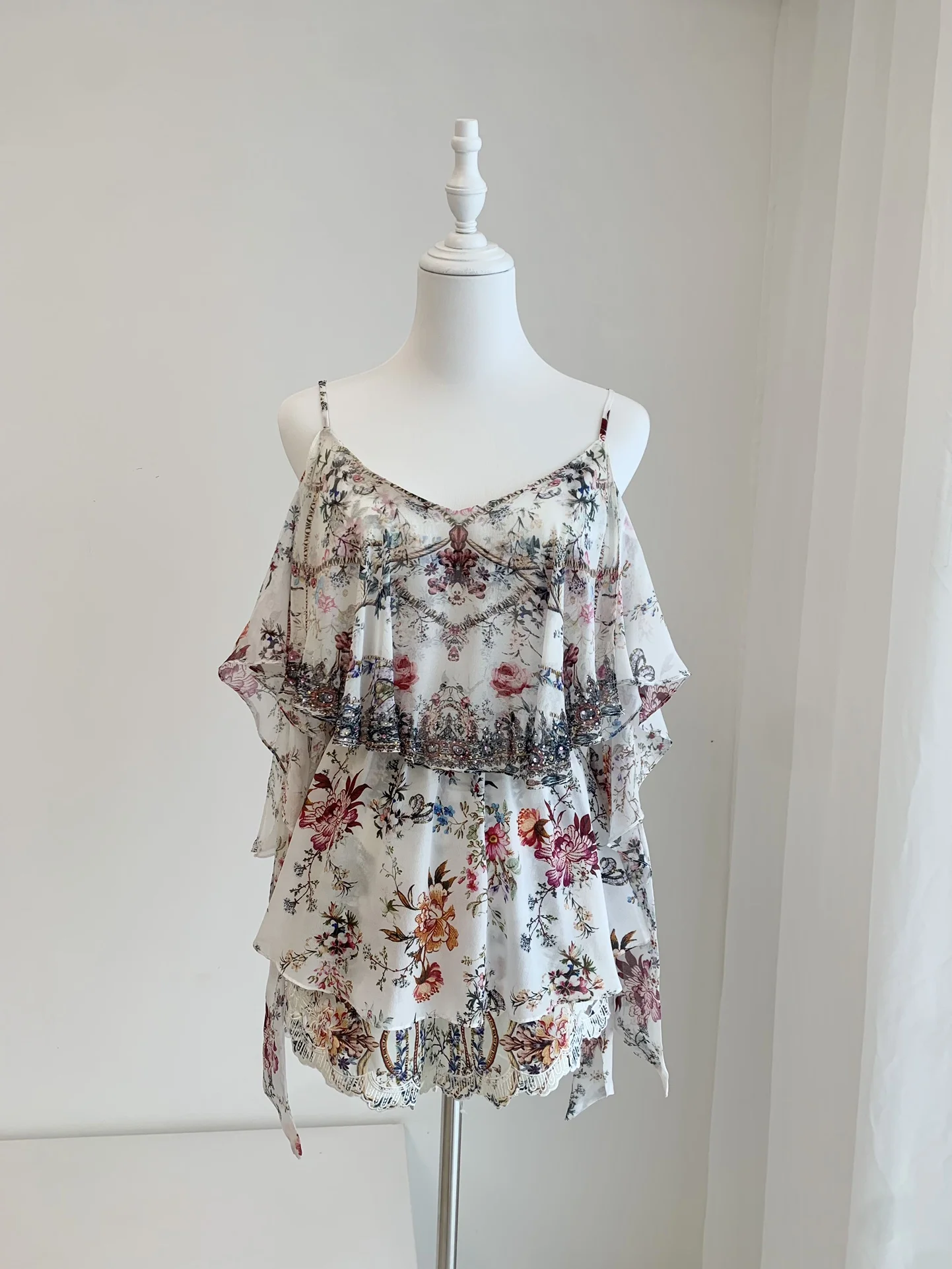 Women 100% Silk Flower Printed Beaded set Sexy Off Shoulder Casual Shirt Blouse + shorts