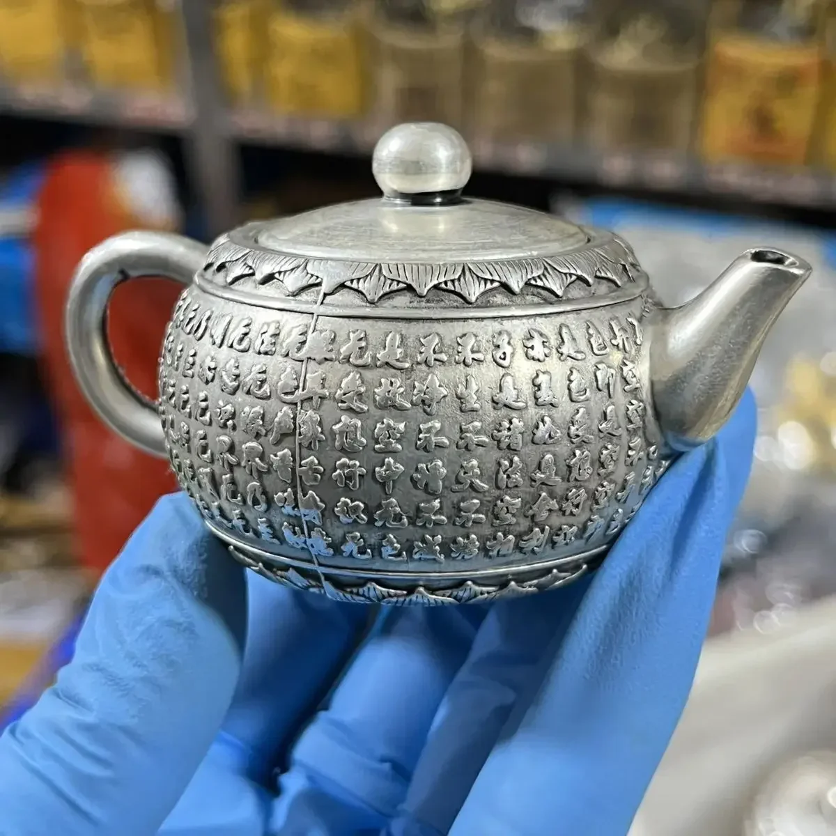 Mini tetera china de cobre plateada con grabado de Prajnaparami y Sutra del Corazón, artesanía decorativa