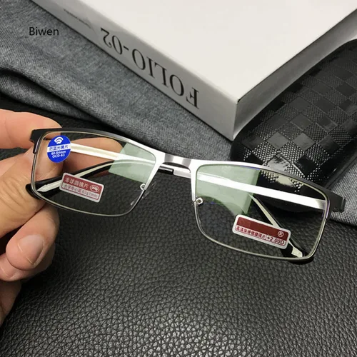 Imagen 2 del producto Gafas de lectura de medio marco de Metal para hombre, gafas antiluz azul de diseñador de lujo, gafas graduadas para presbicia con acabado a + 4,0
